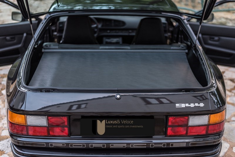 1988 Porsche 944 2.5 4700Kms!